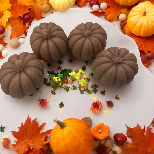 4 Wax melt pumpkins